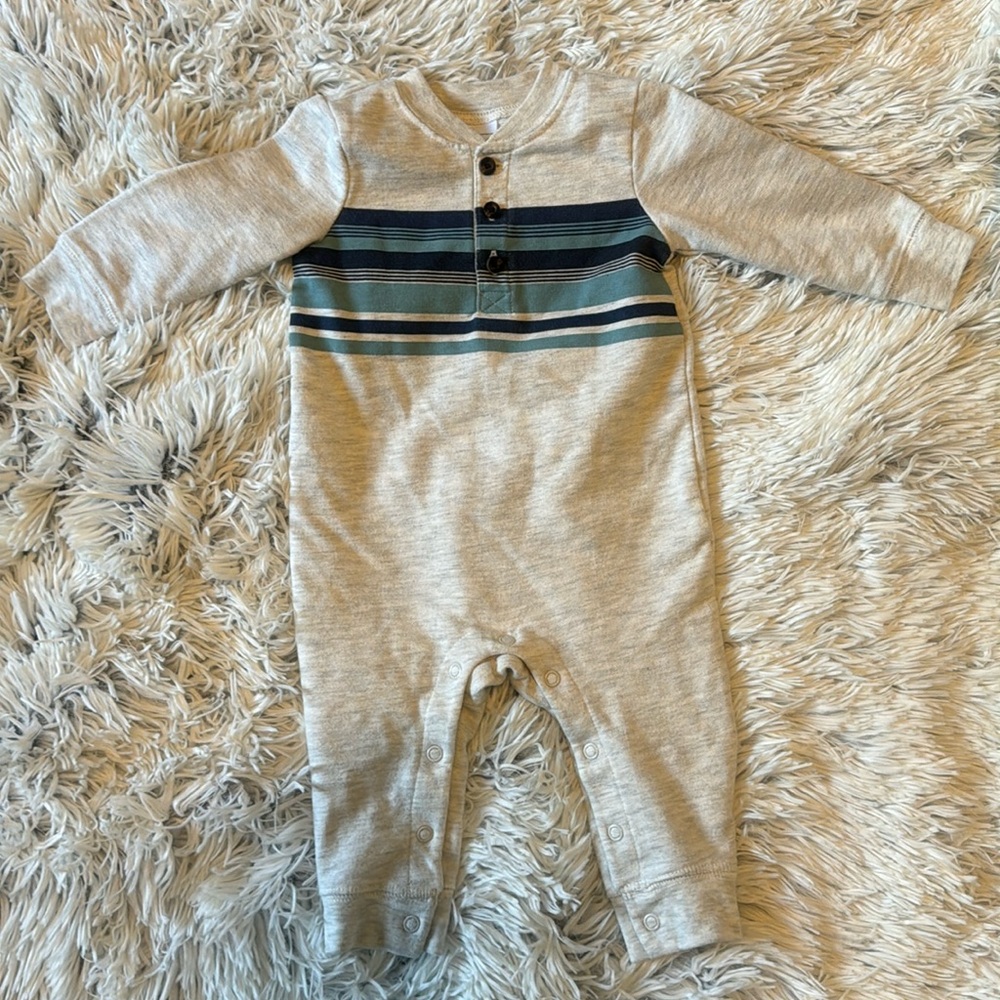 Carter’s | One Piece | 6 Month